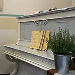 Logis Stadt Neustadt