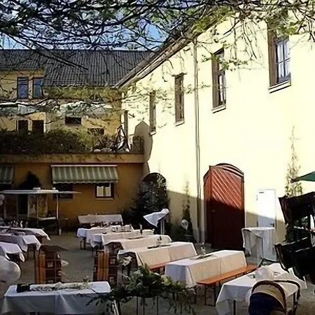 Hotel Logis Stadt Neustadt