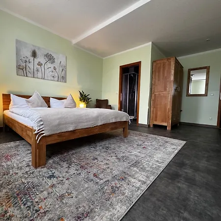 Hotel Logis Stadt Neustadt