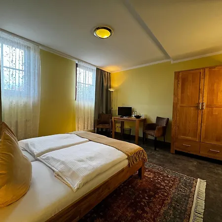 Logis Stadt Neustadt 4* Neustadt an der Orla