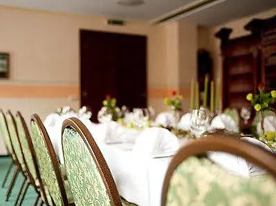 Logis Stadt Neustadt Hotel