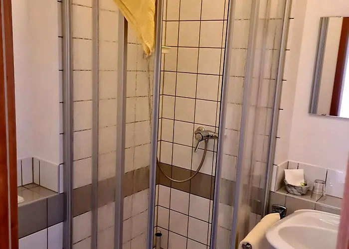 Stadt Neustadt Otel 4*