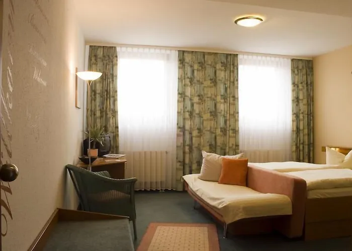 Logis Stadt Neustadt Hotel